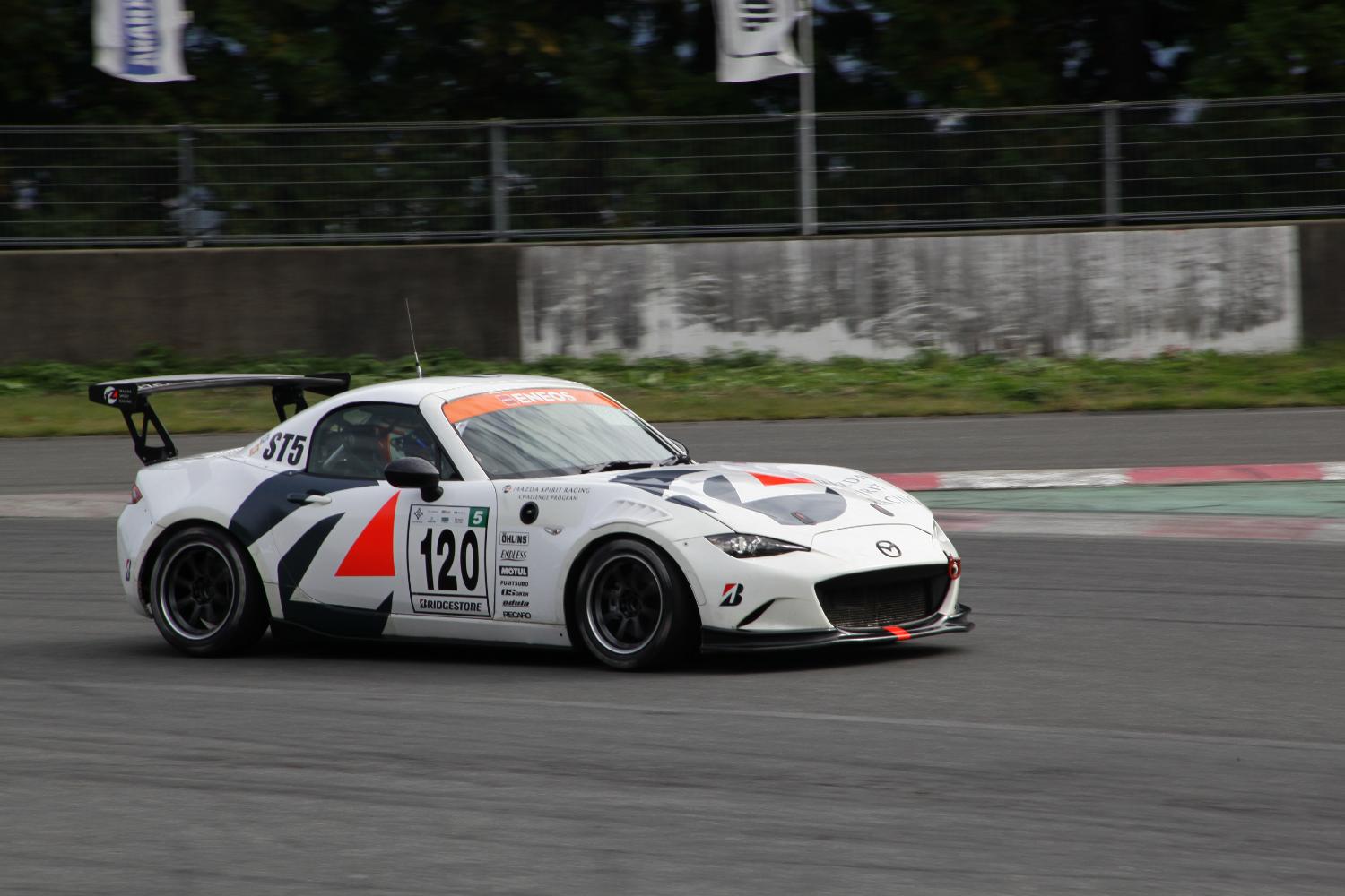 マツダのスーパー耐久ST5クラス参戦車両