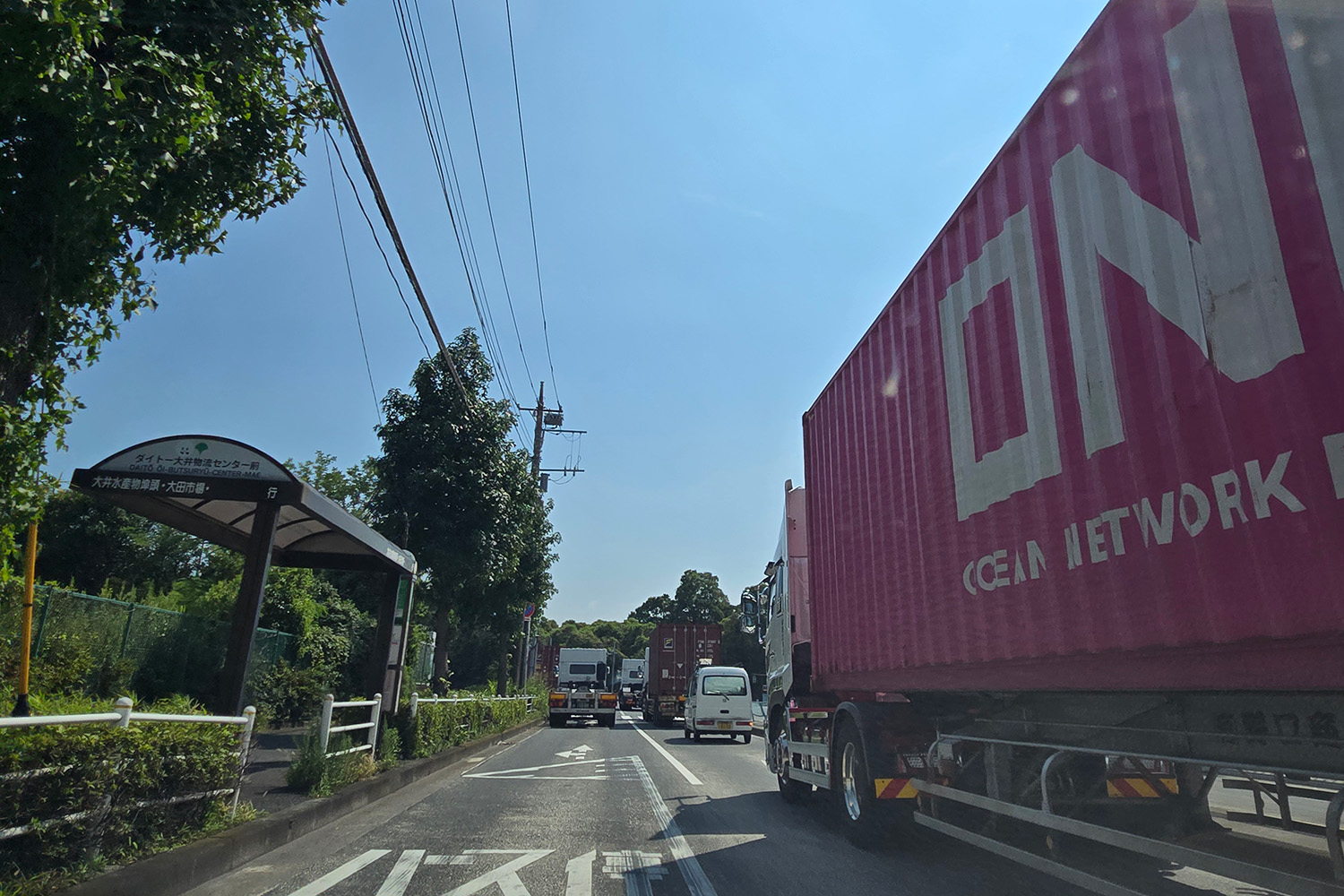非日常的な風景が広がる埠頭や人工島はドライブにもってこいだった 〜 画像31