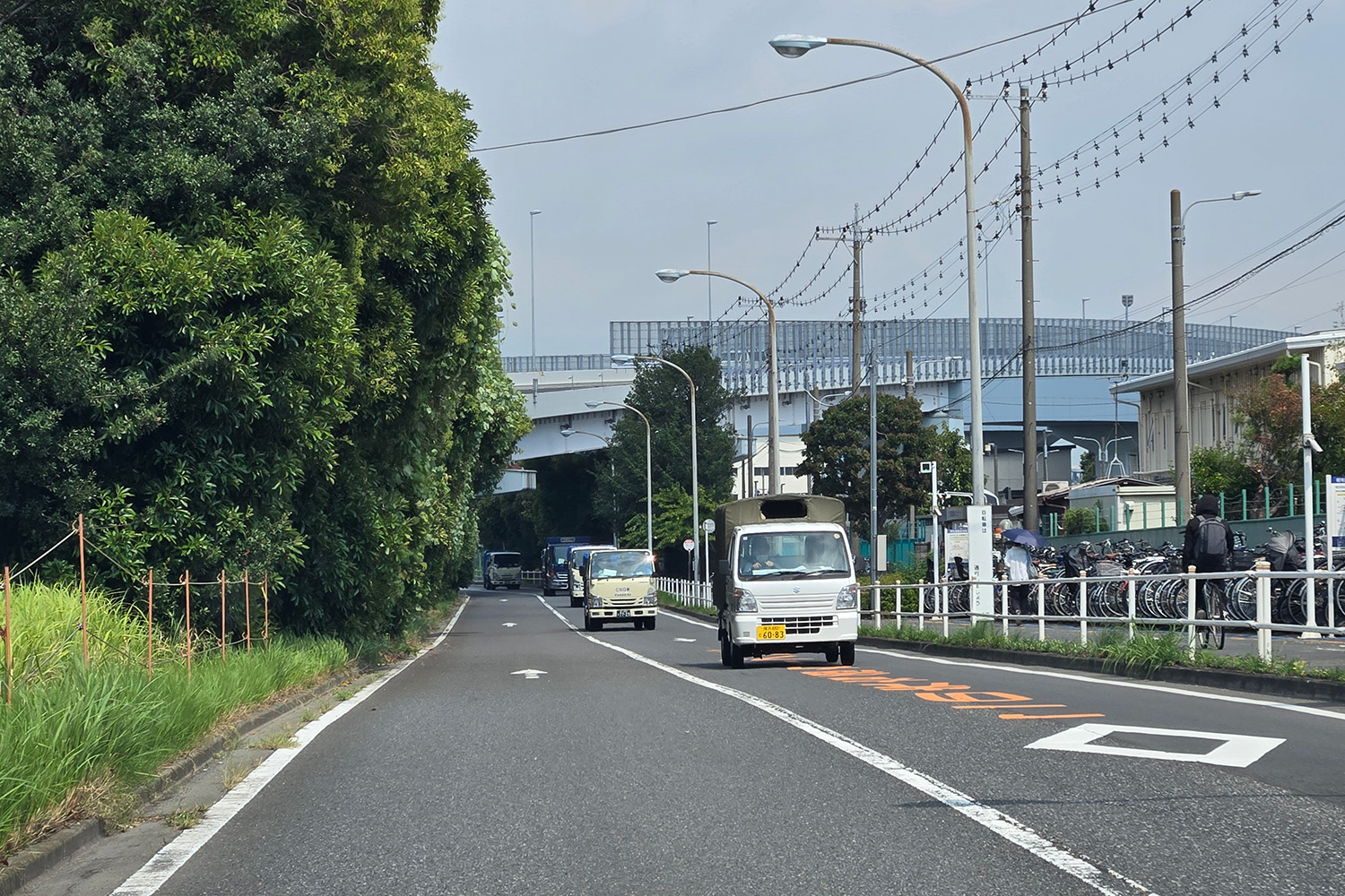 非日常的な風景が広がる埠頭や人工島はドライブにもってこいだった 〜 画像23