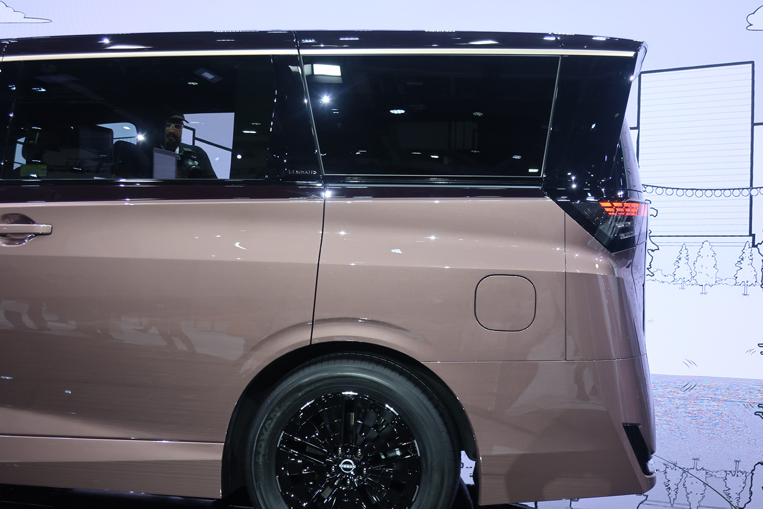 「新型エルグランド」のデザイン担当に直撃インタビュー【ジャパンモビリティショー2025】 〜 画像5