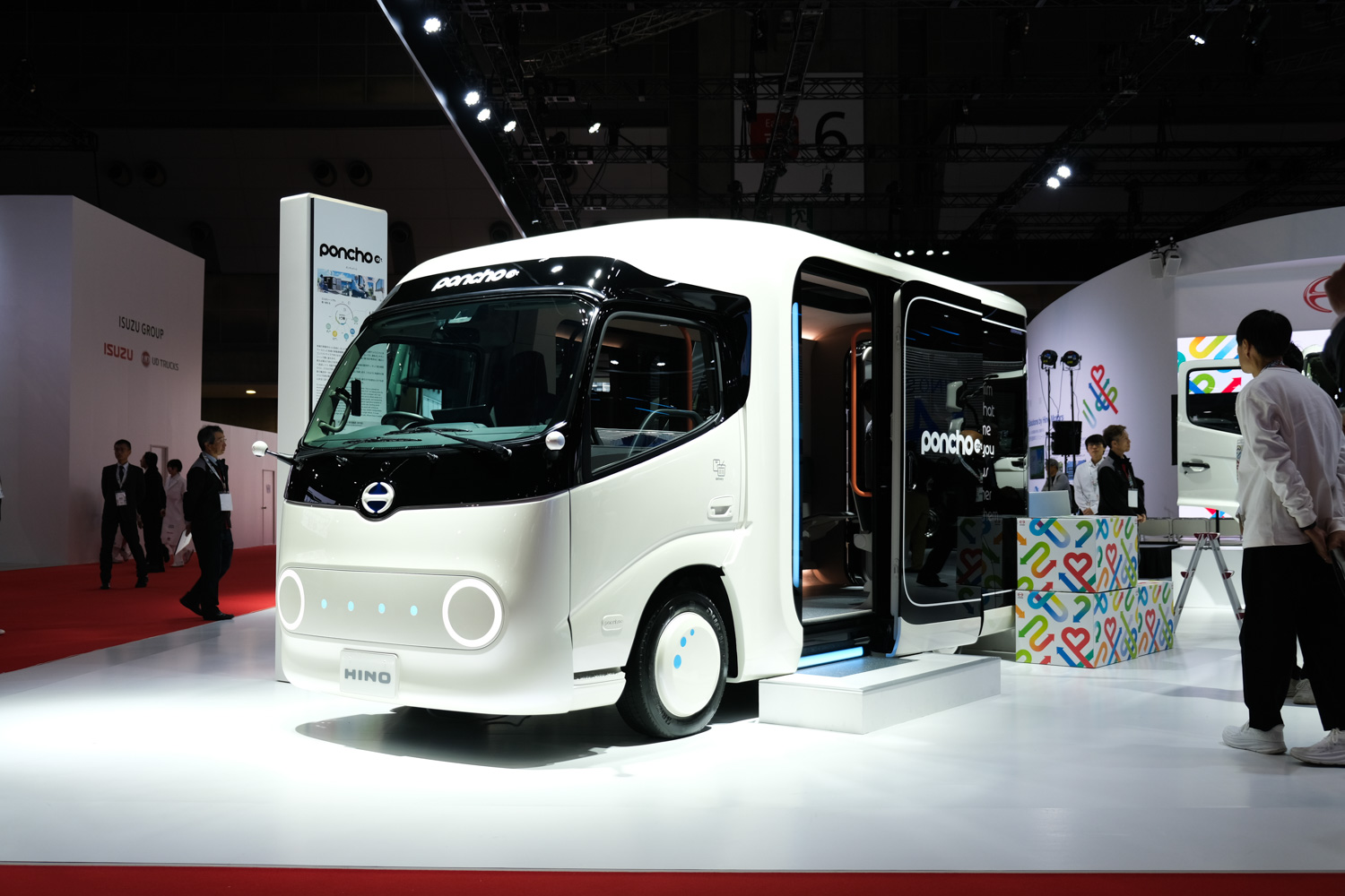 日野「ポンチョ ドット」のフロントスタイリング