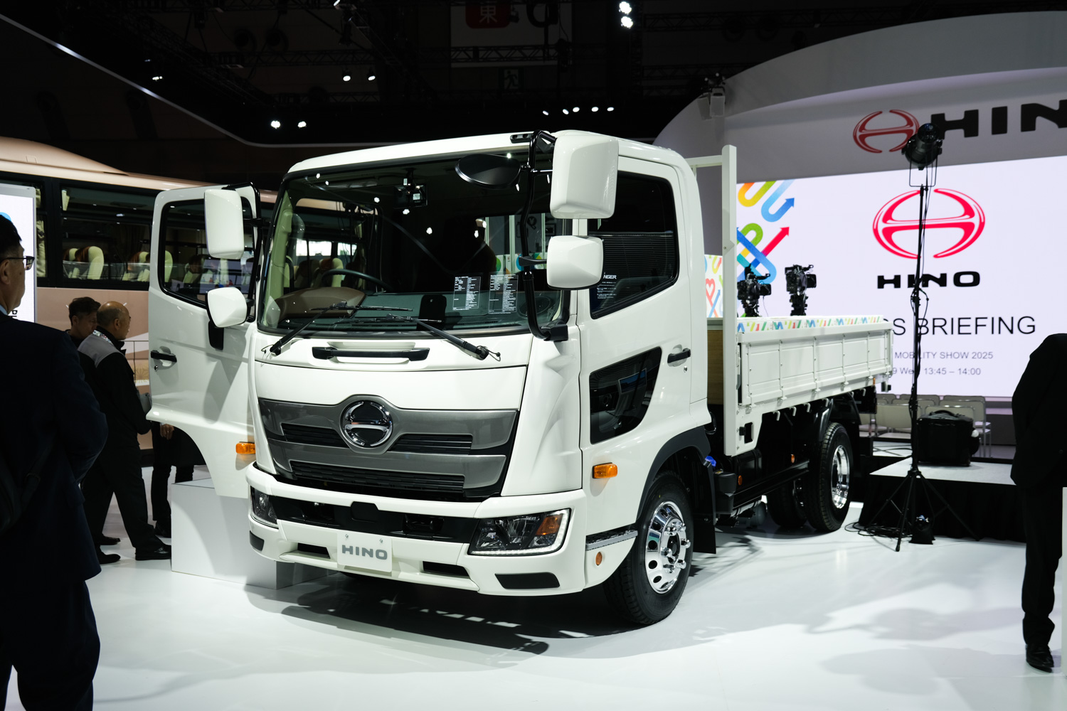 日野「レンジャー」のフロントスタイリング 〜 画像54