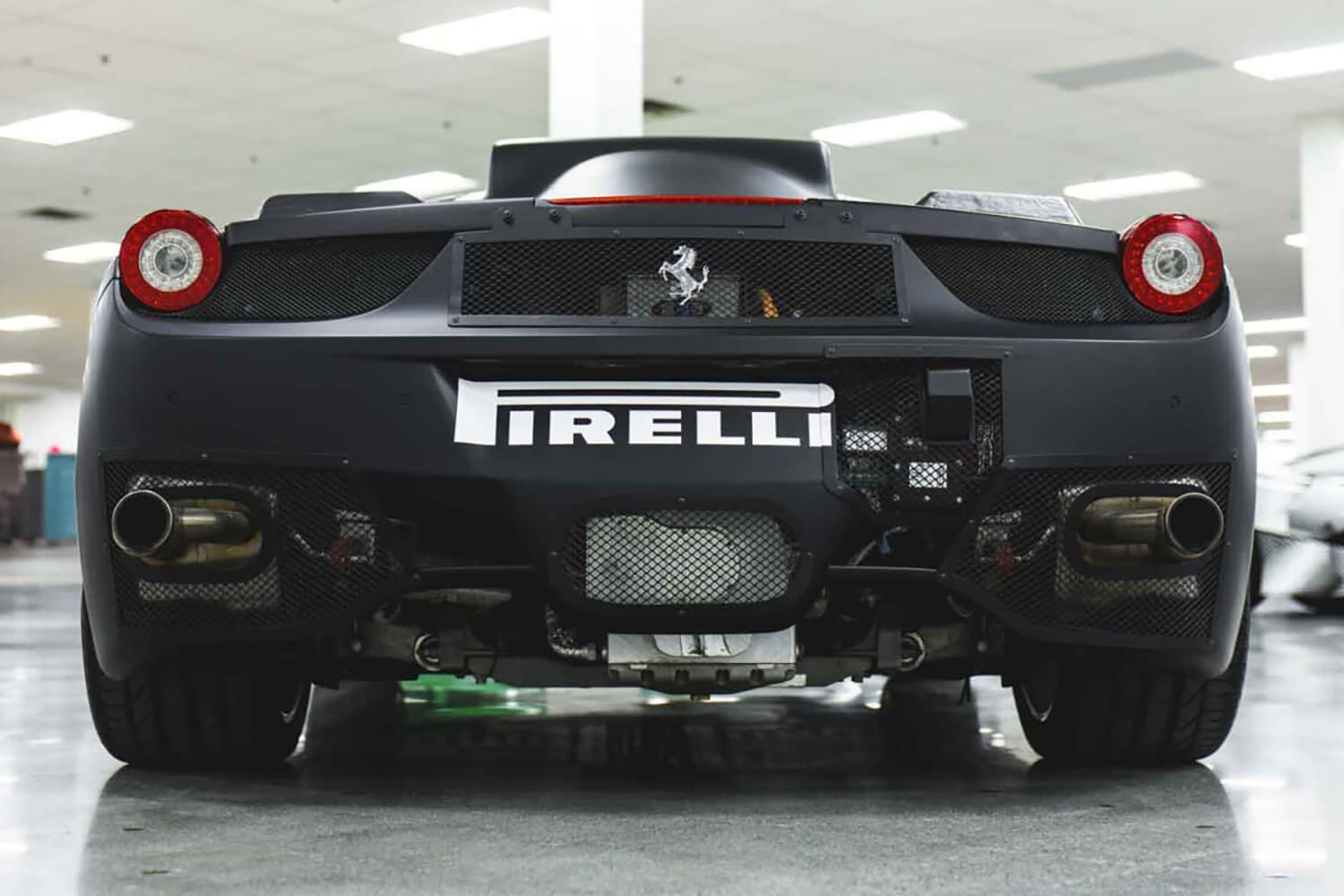 公道やサーキットも走行不可の「F150 M4」が約1億7882万円で落札 〜 画像23