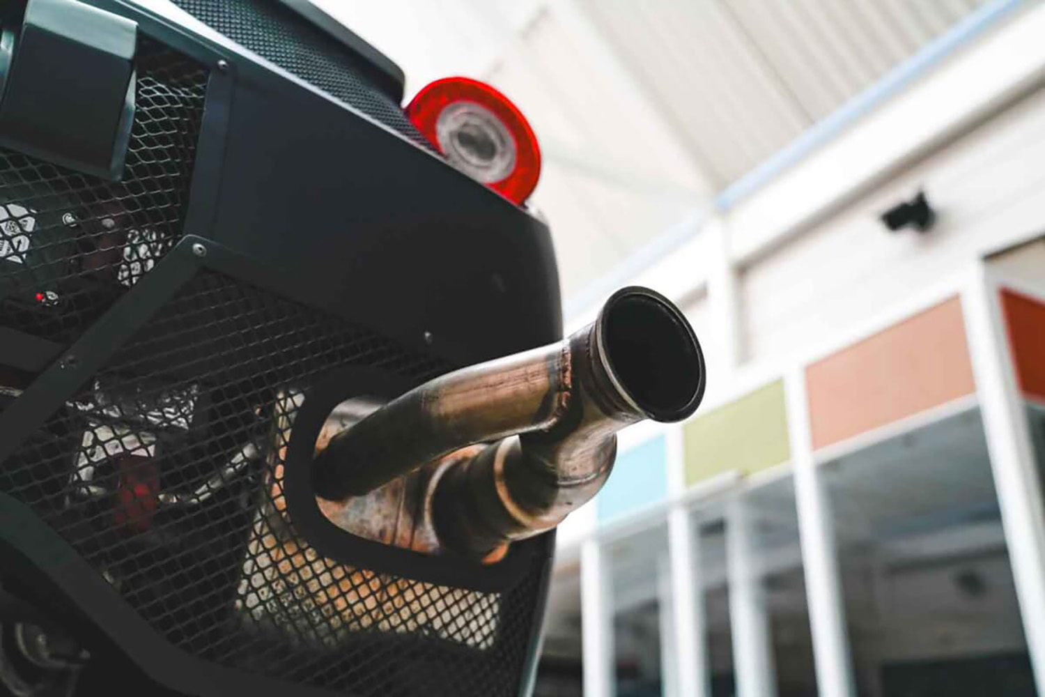 公道やサーキットも走行不可の「F150 M4」が約1億7882万円で落札 〜 画像39