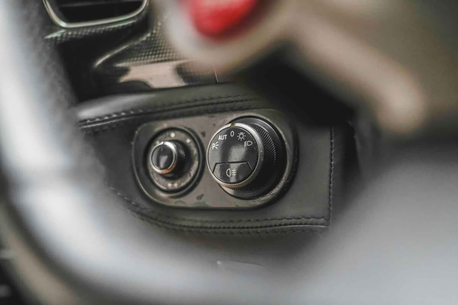 公道やサーキットも走行不可の「F150 M4」が約1億7882万円で落札 〜 画像8