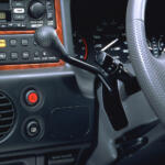 【画像】イマドキの若者からしたら「冗談でしょ？」　昭和のクルマに大マジで採用されていた装備４選 〜 画像4