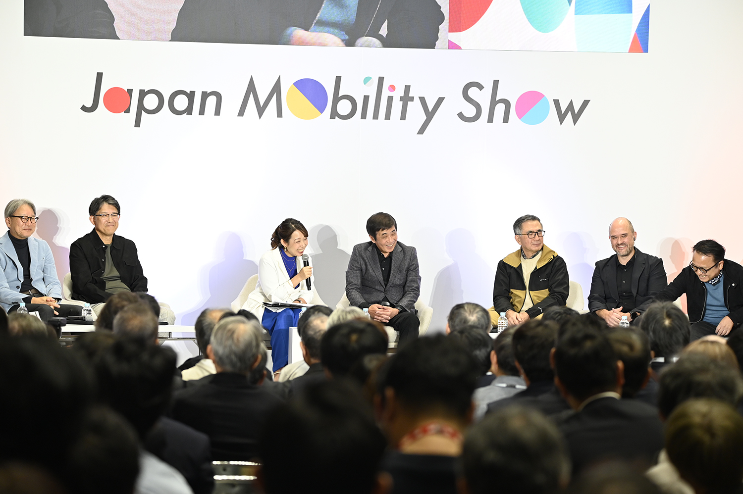 愛車をドライブする時の格好に着替えた各社トップたち 〜 画像20