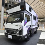 【画像】自動車メーカーのお偉いさんたちも本質はただのクルマ好き!?　誰もが愛車に関して持ち時間の５倍を熱弁した自工会「未来モビリティ会議」で感じた日本の自動車業界の明るい未来【ジャパンモビリティショー2025】 〜 画像4