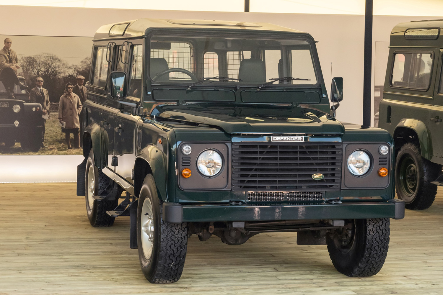 ランドローバーでもっともご長寿の「ディフェンダー」は多くの進化を遂げた歴史的モデルだ 〜 画像14