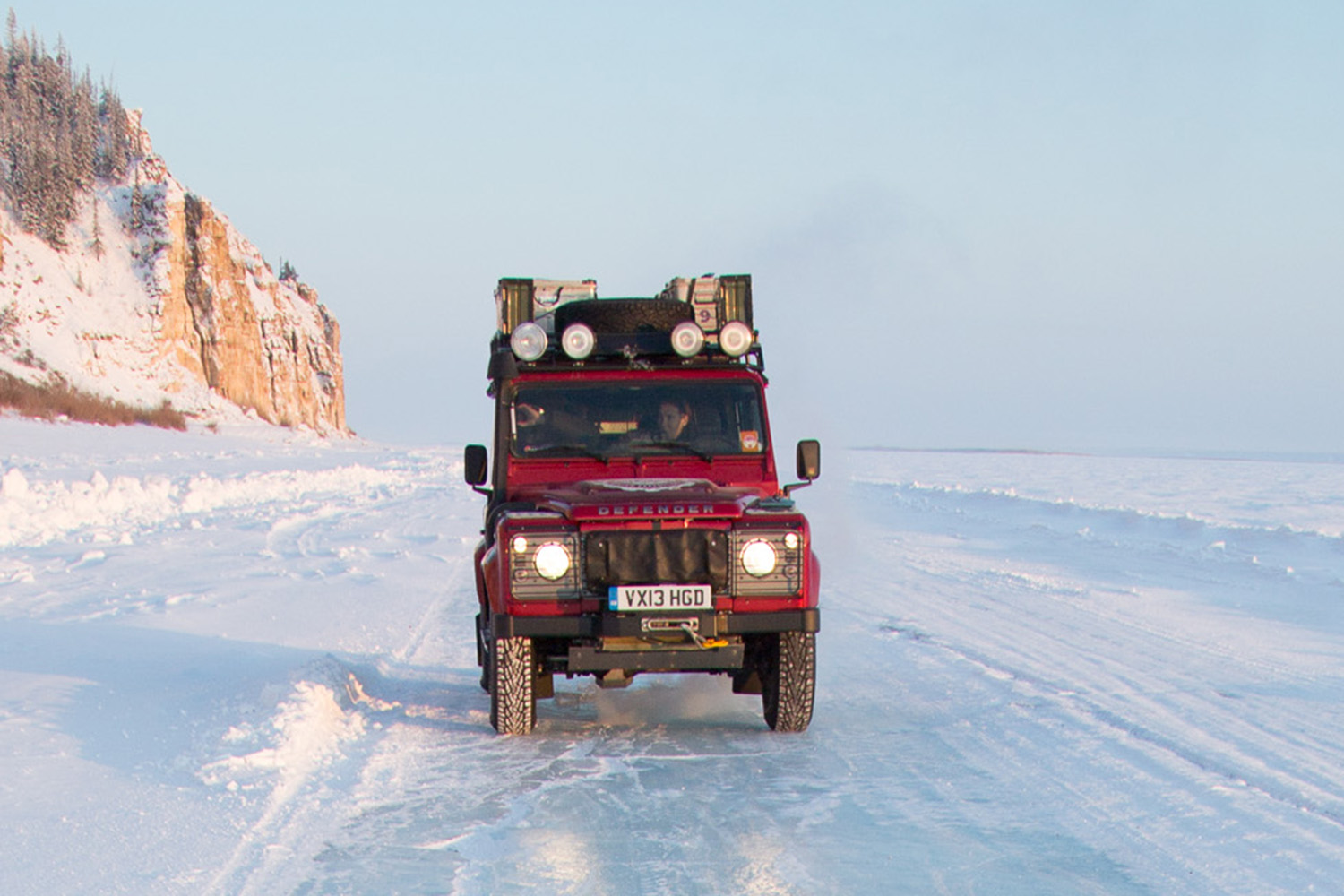 ランドローバー・ディフェンダーのフロントスタイリング