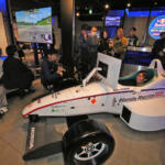 【画像】ホントにこれ同じゲームかよ……没入感がヤバイ！　HRCが作った本物のフォーミュラカーを使ったレースシム筐体が衝撃だった 〜 画像1