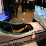 【画像】ホントにこれ同じゲームかよ……没入感がヤバイ！　HRCが作った本物のフォーミュラカーを使ったレースシム筐体が衝撃だった 〜 画像27