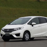 【画像】最近ちょっと元気ないけど……頑張れフィット！　33年間絶対王者のカローラを抜いたホンダ・フィットの衝撃を振り返る 〜 画像7