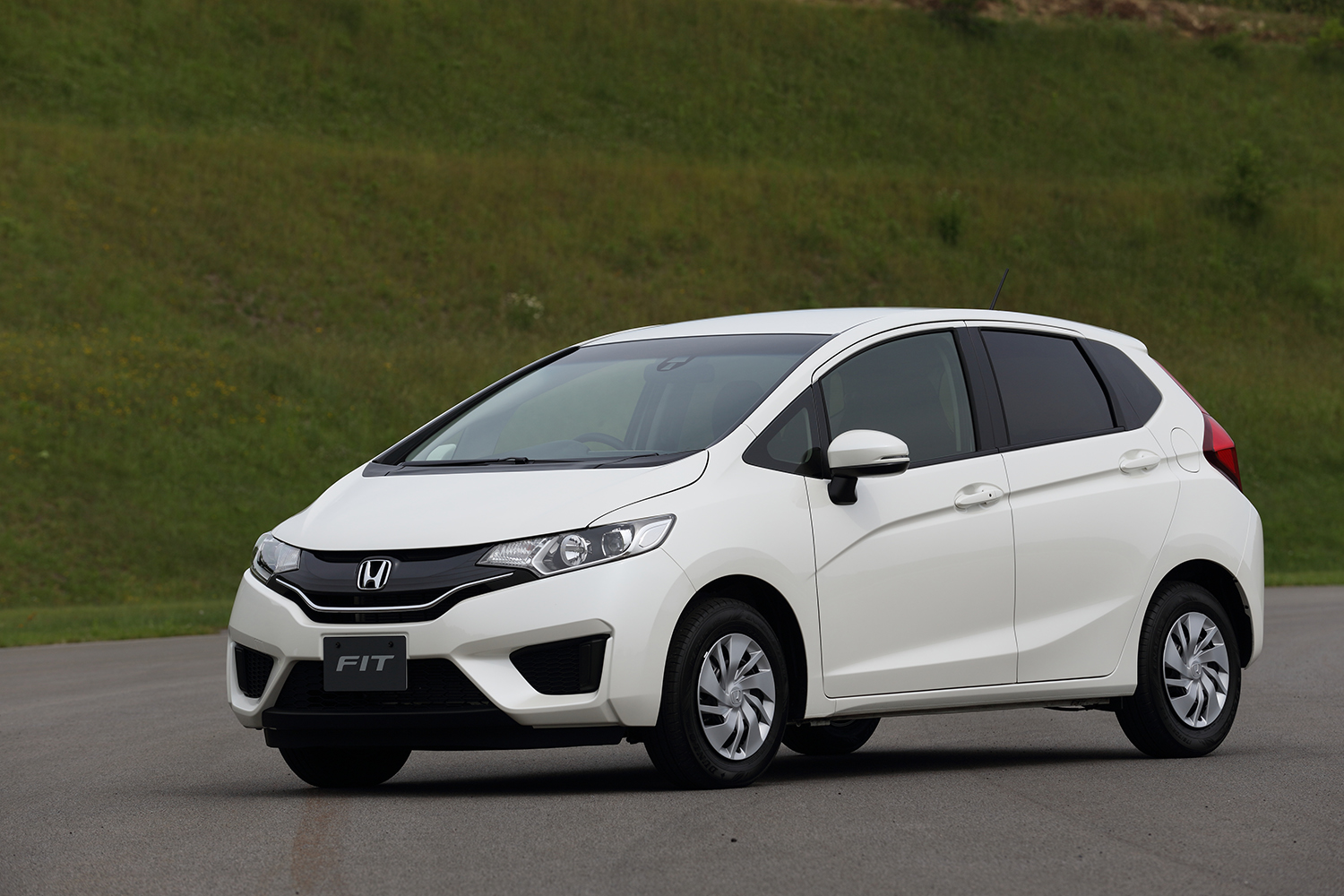 今まで歩んできた「フィット」の歴史を初代から現行型までプレイバック 〜 画像7