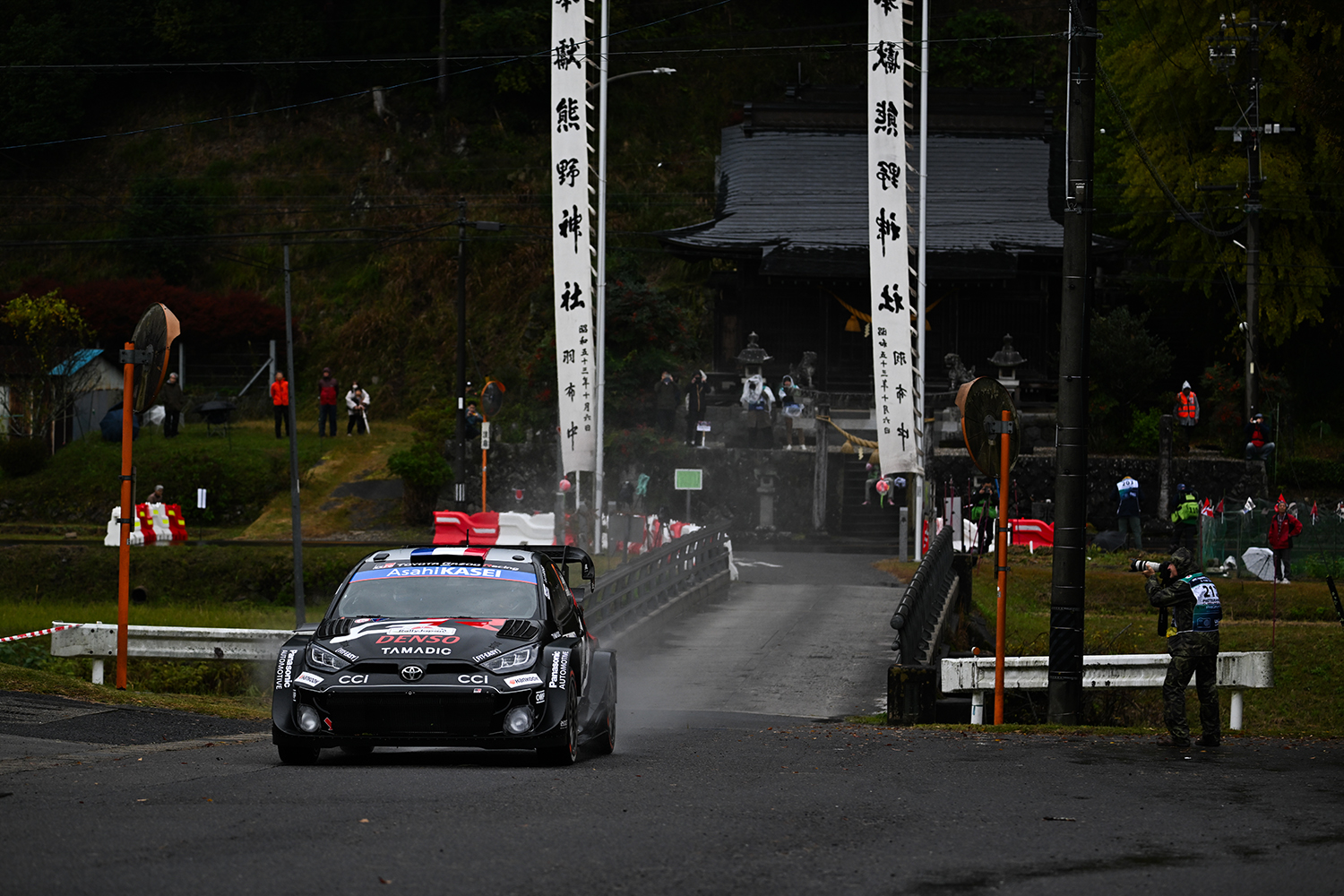 見事トヨタ勢が表彰台を独占! バラエティに富んだステージに加え運営や動員も上々のラリー・ジャパンの総括 〜 画像15