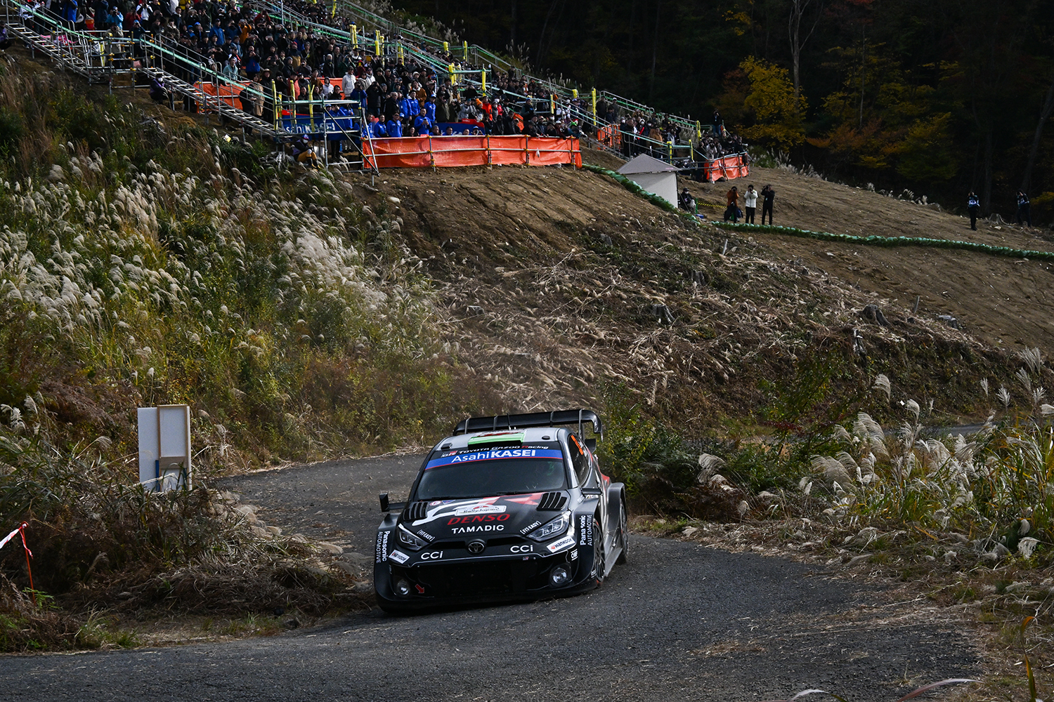 見事トヨタ勢が表彰台を独占! バラエティに富んだステージに加え運営や動員も上々のラリー・ジャパンの総括 〜 画像18