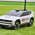 【画像】【独占試乗!!】世界陸上2025で芝生を走りまわっていた「Honda 0 SUV」の「RCカー」を走らせてみた！ 〜 画像21