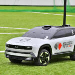 【画像】【独占試乗!!】世界陸上2025で芝生を走りまわっていた「Honda 0 SUV」の「RCカー」を走らせてみた！ 〜 画像24