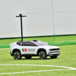 【画像】【独占試乗!!】世界陸上2025で芝生を走りまわっていた「Honda 0 SUV」の「RCカー」を走らせてみた！ 〜 画像27