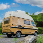 【画像】キャンピングカーというよりラウンジカー！　メルセデス謹製の「マルコポーロ」の贅を極めた中身をとくとご覧あれ 〜 画像2