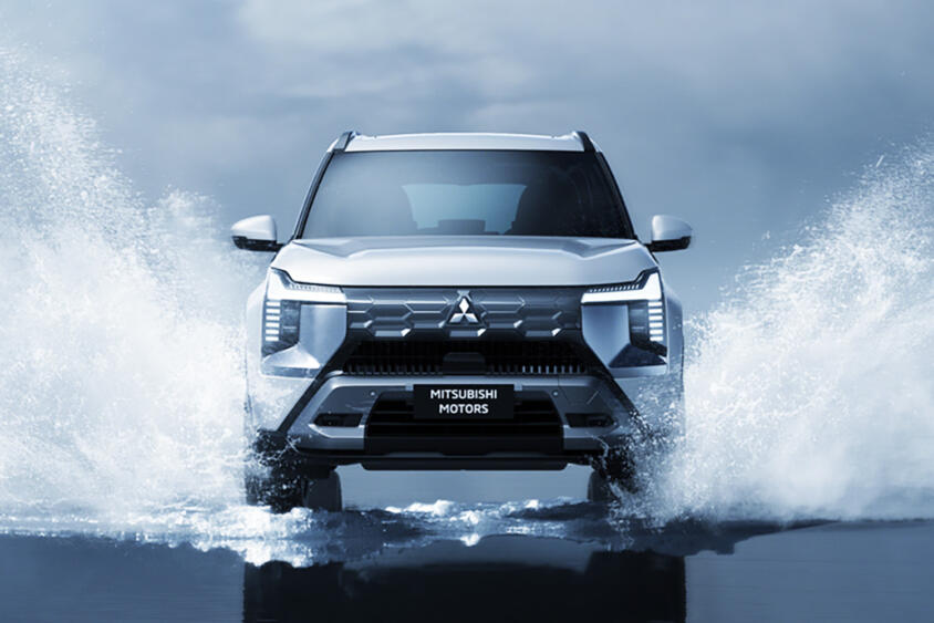 これって……パジェロじゃん！　三菱の新型SUV「デスティネーター」を早よ日本に入れて!!