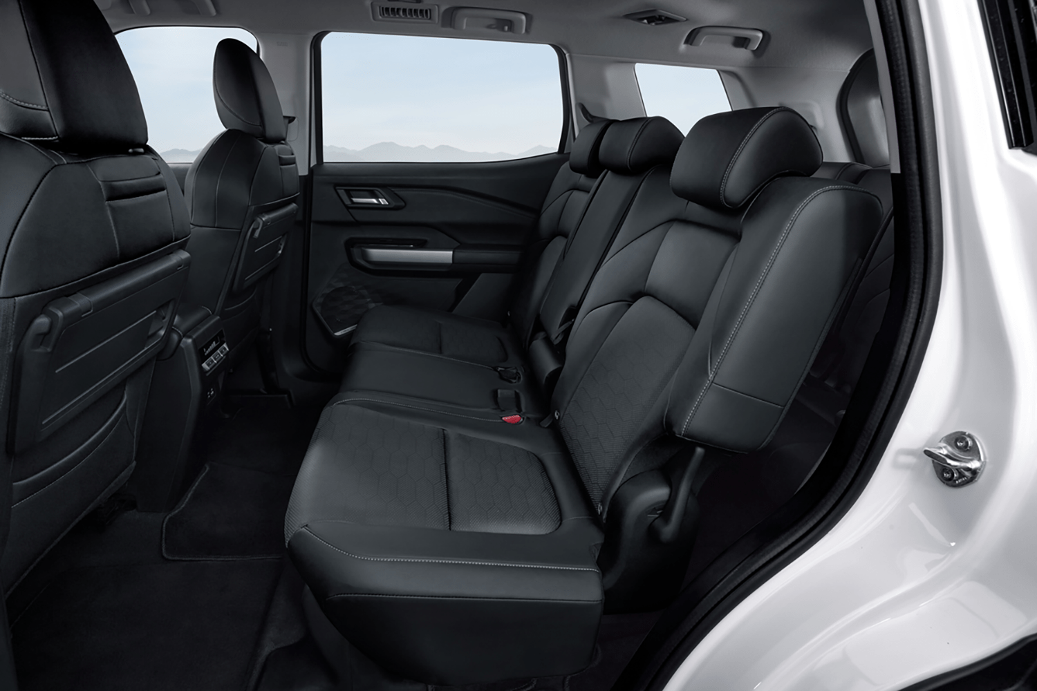 魅力的なパッケージの三菱「デスティネーター」が日本で売れる予感しかしない件 〜 画像7