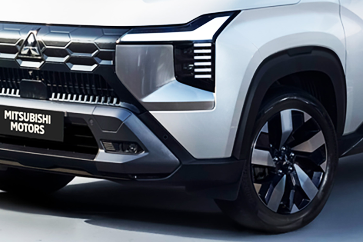 魅力的なパッケージの三菱「デスティネーター」が日本で売れる予感しかしない件 〜 画像11