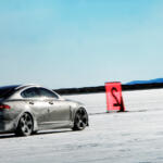 【画像】ジャガーXJ220をぶち抜いたのが「XF」　だと？　常軌を逸した360km/hオーバーの「ロケットスポーツXFR V8」という怪物セダン 〜 画像5