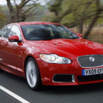 【画像】ジャガーXJ220をぶち抜いたのが「XF」　だと？　常軌を逸した360km/hオーバーの「ロケットスポーツXFR V8」という怪物セダン 〜 画像11