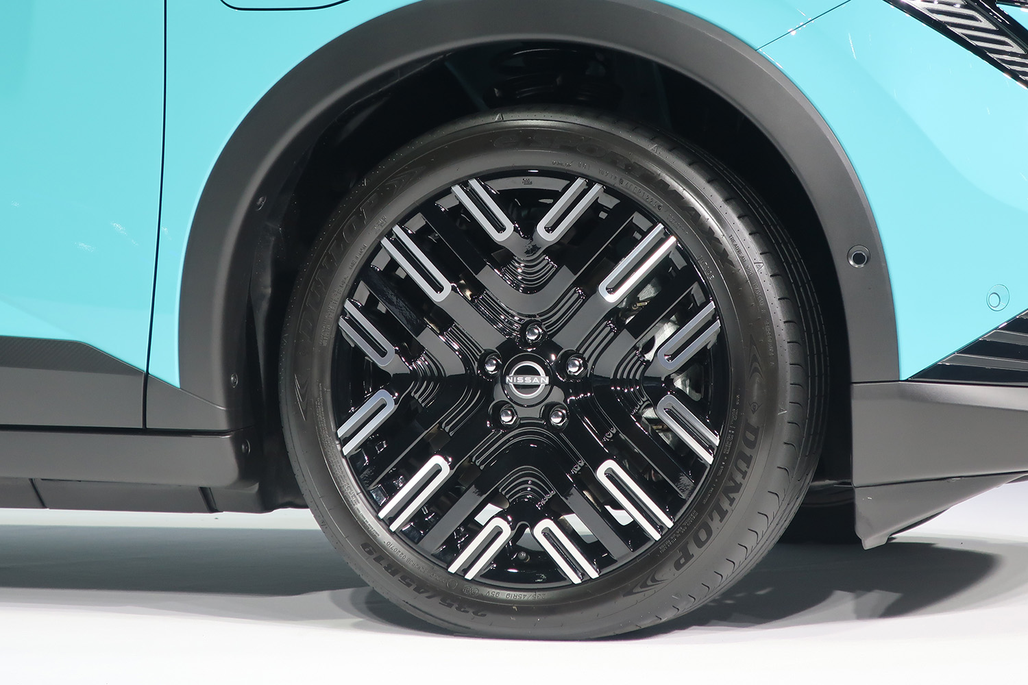 力強さと美しさが共存する新型「日産リーフ」のデザインを担当者にインタビューした 〜 画像5