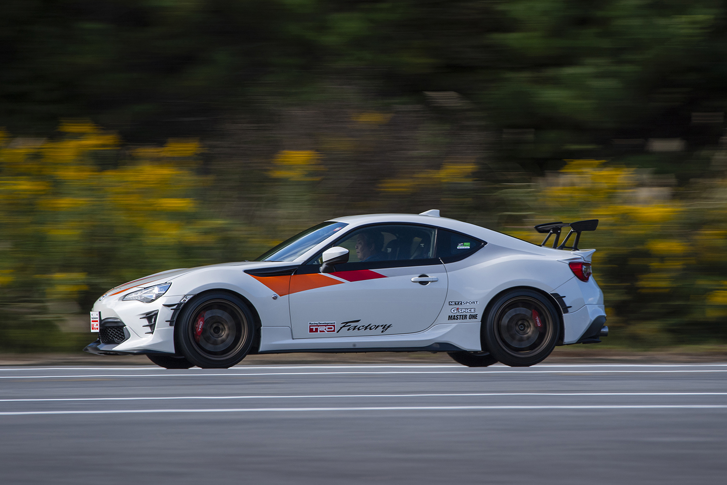 メーカー系チューニングブランドの合同試乗会でTRDのコンプリートカーに試乗 〜 画像2