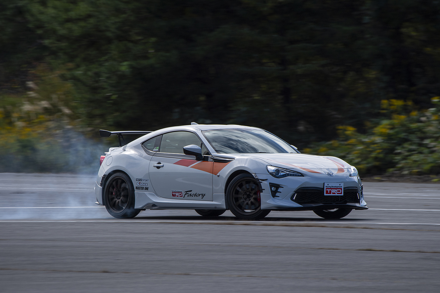 メーカー系チューニングブランドの合同試乗会でTRDのコンプリートカーに試乗 〜 画像9