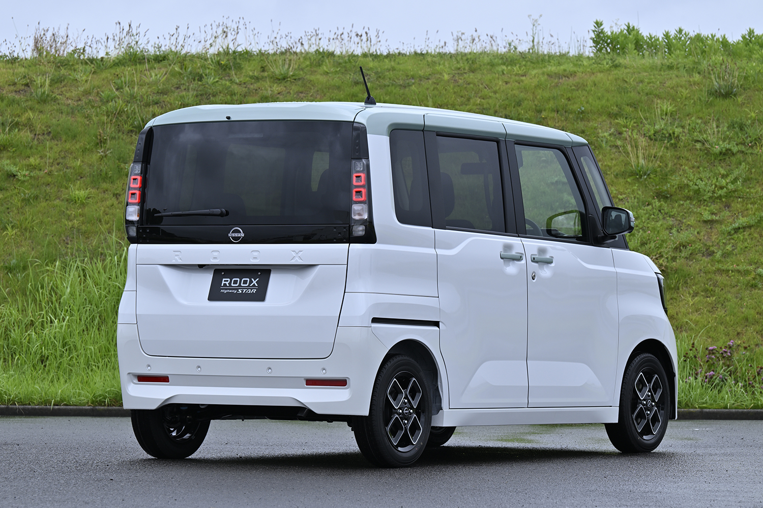 新型「日産ルークス」と「ホンダN-BOX」を比較してわかる違いとは 〜 画像2