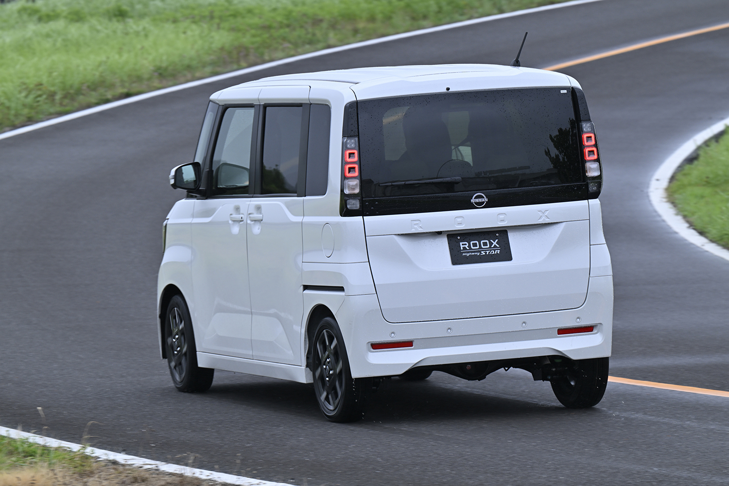 新型「日産ルークス」と「ホンダN-BOX」を比較してわかる違いとは 〜 画像14