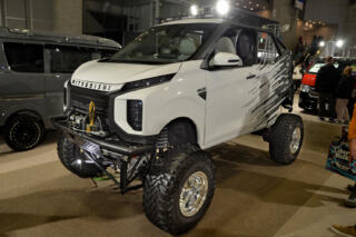 車高は高くしすぎると違法改造となるのか