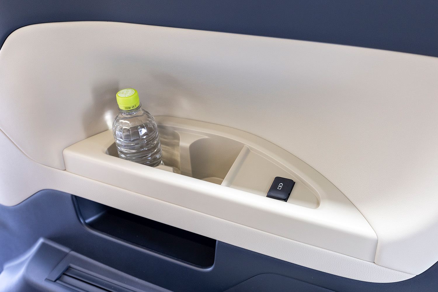 イマドキ車内装備じゃ当たり前の「USB端子」には規格の違いや正しい使い方があった 〜 画像14