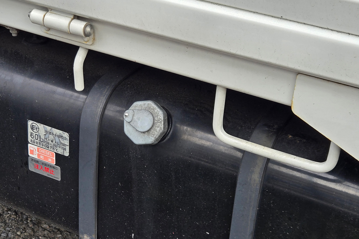 道端に落ちている「軍手」の落とし主と実態とは 〜 画像6