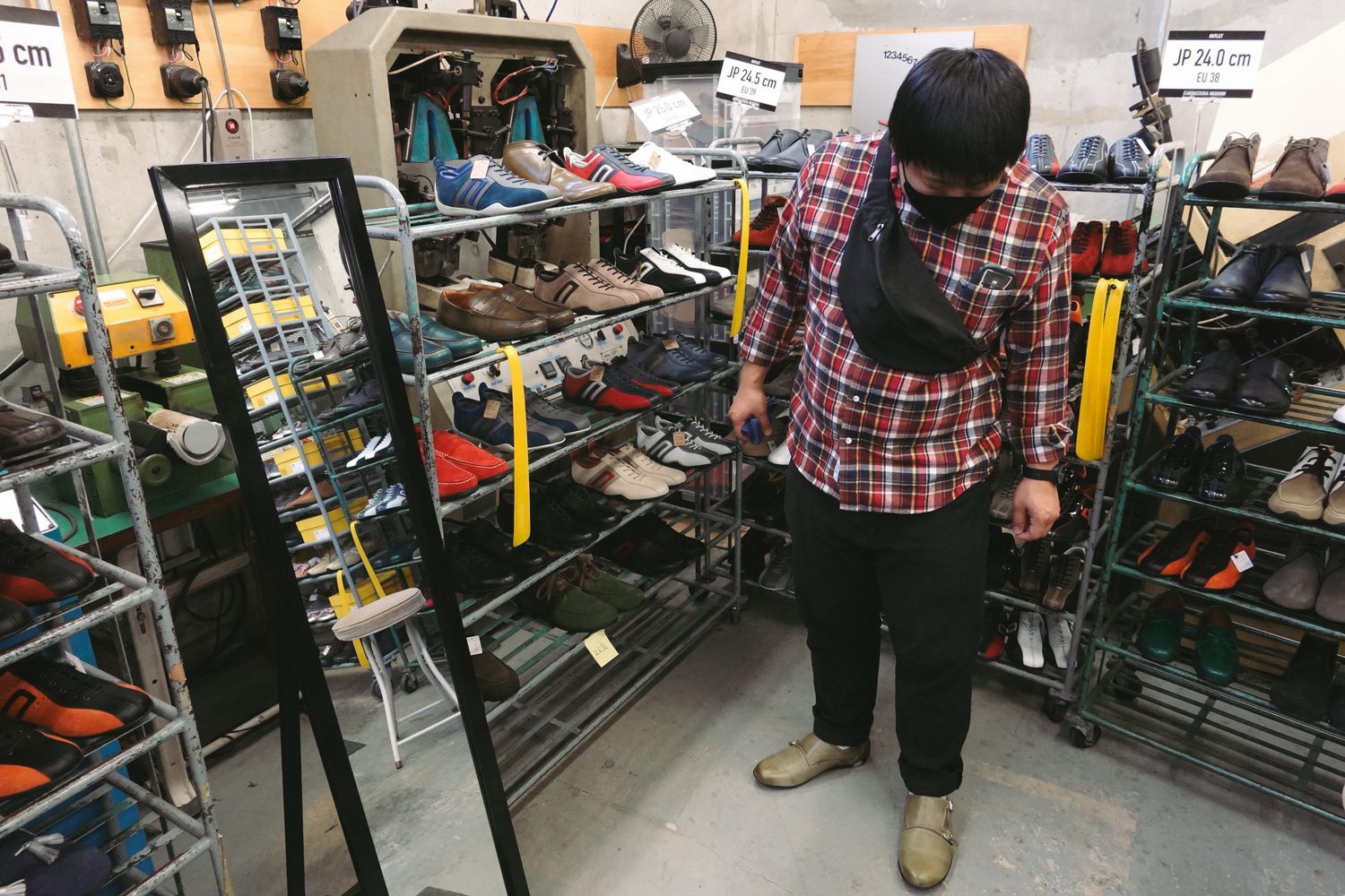 初めてのドライビングシューズを「ネグローニ」の工房イベントで選んでみた 〜 画像15