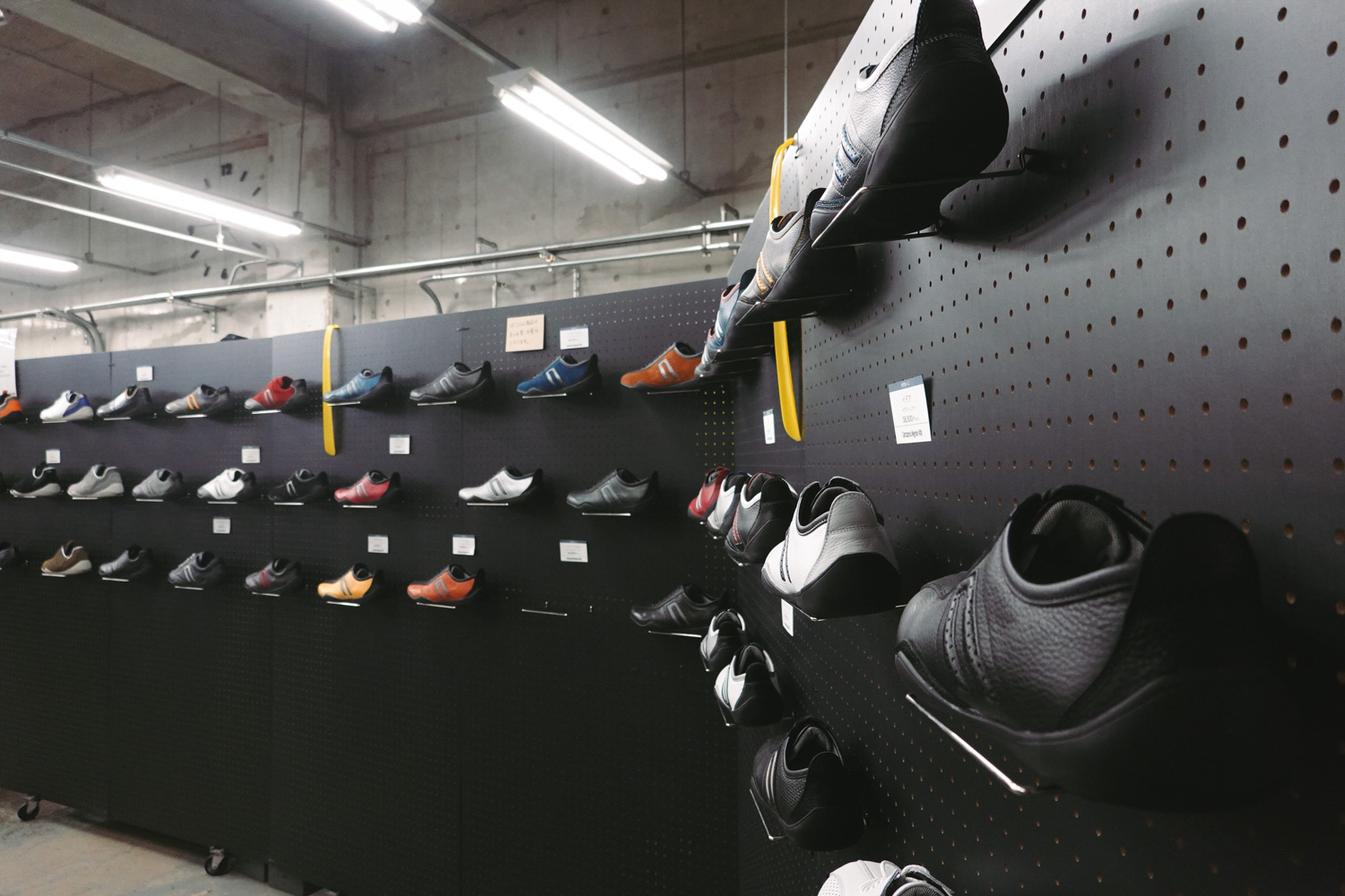 「ネグローニ ファクトリートーキョー」の工房内