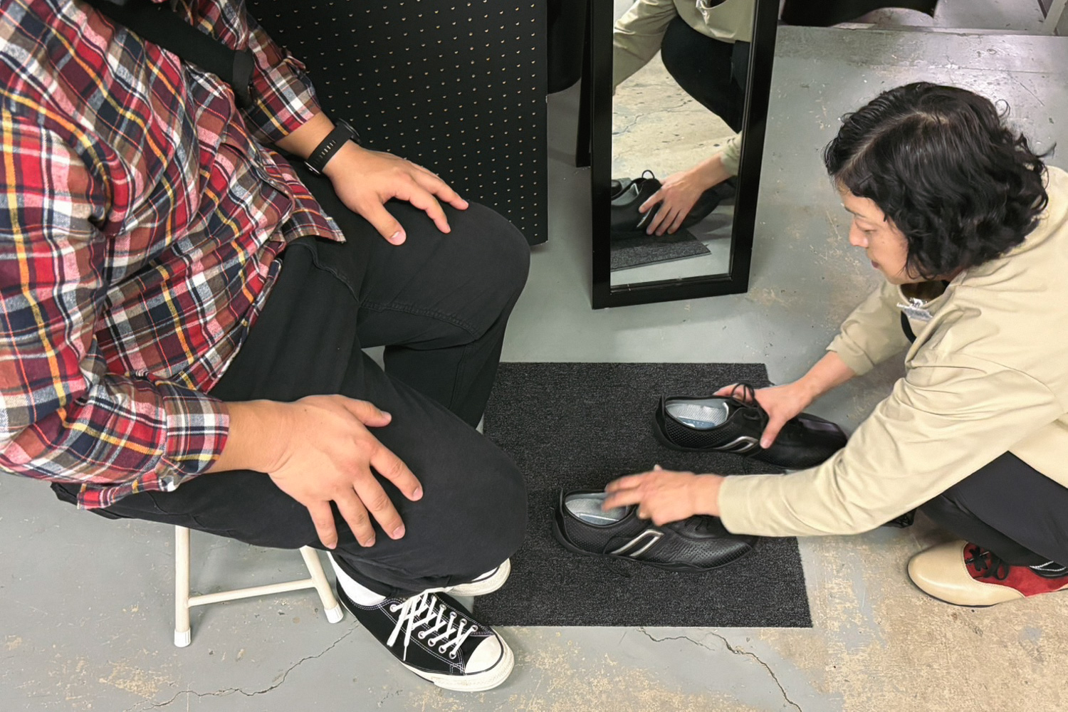 初めてのドライビングシューズを「ネグローニ」の工房イベントで選んでみた 〜 画像14