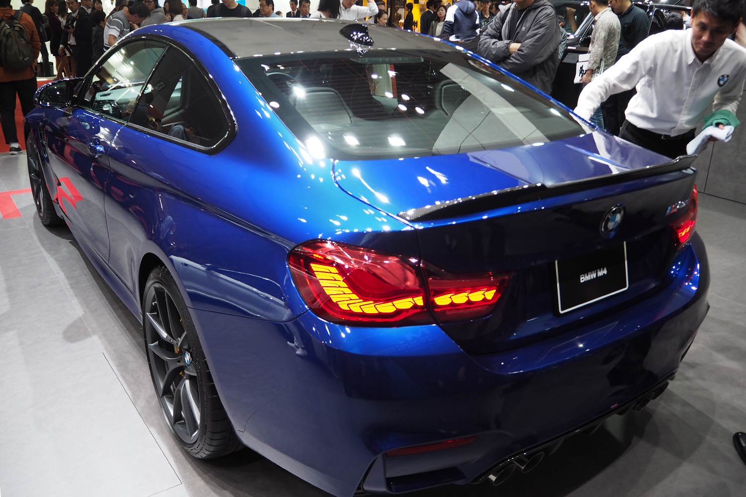 「社外テール」には保安基準の目安になる「認証マーク」が存在していた！ 〜 画像1