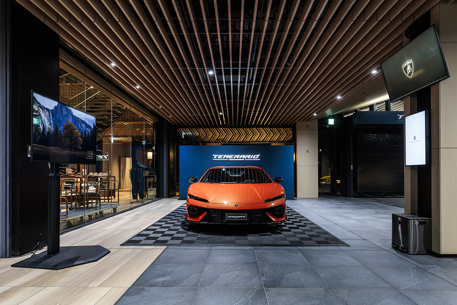 ランボルギーニ・テメラリオのフロントマスク