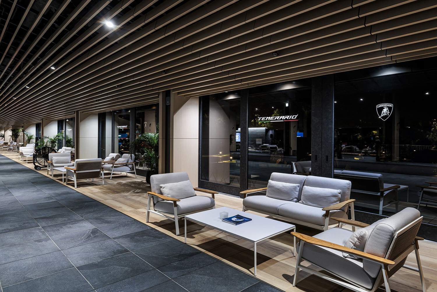 ランボルギーニ・テメラリオを桂　伸一が試した 〜 画像5