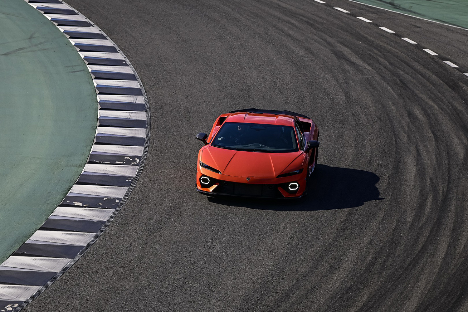 ランボルギーニ・テメラリオを桂　伸一が試した 〜 画像35