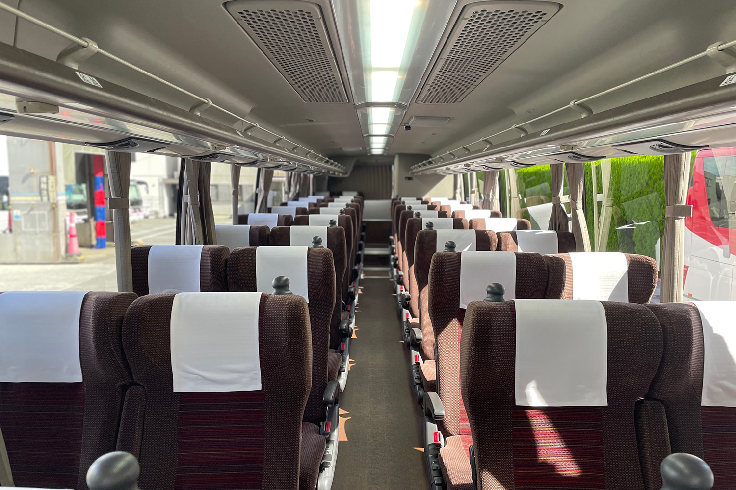 京王高速バスの車内