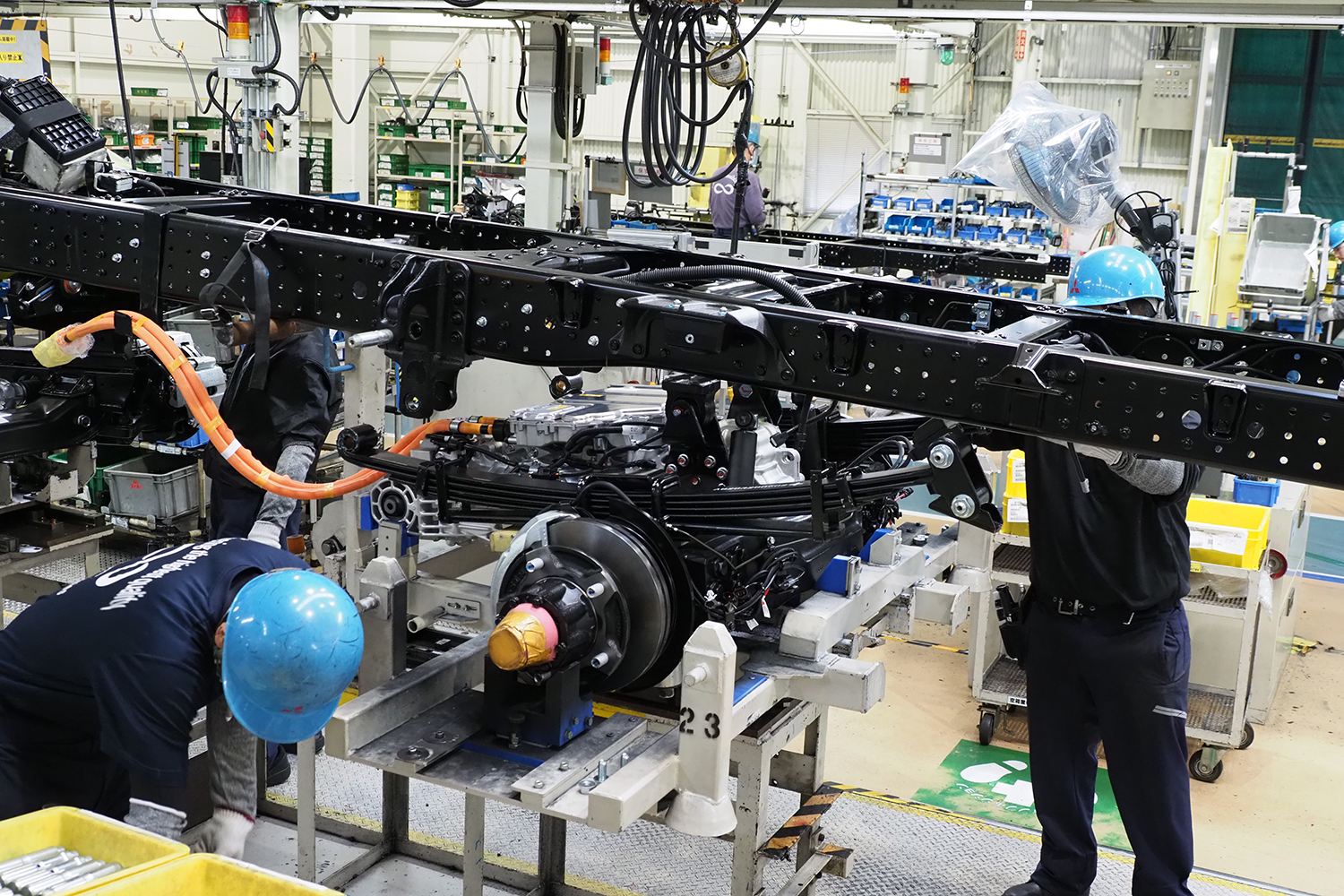 三菱ふそうがeキャンターの混流生産設備とバッテリー再利用戦略を公開 〜 画像4