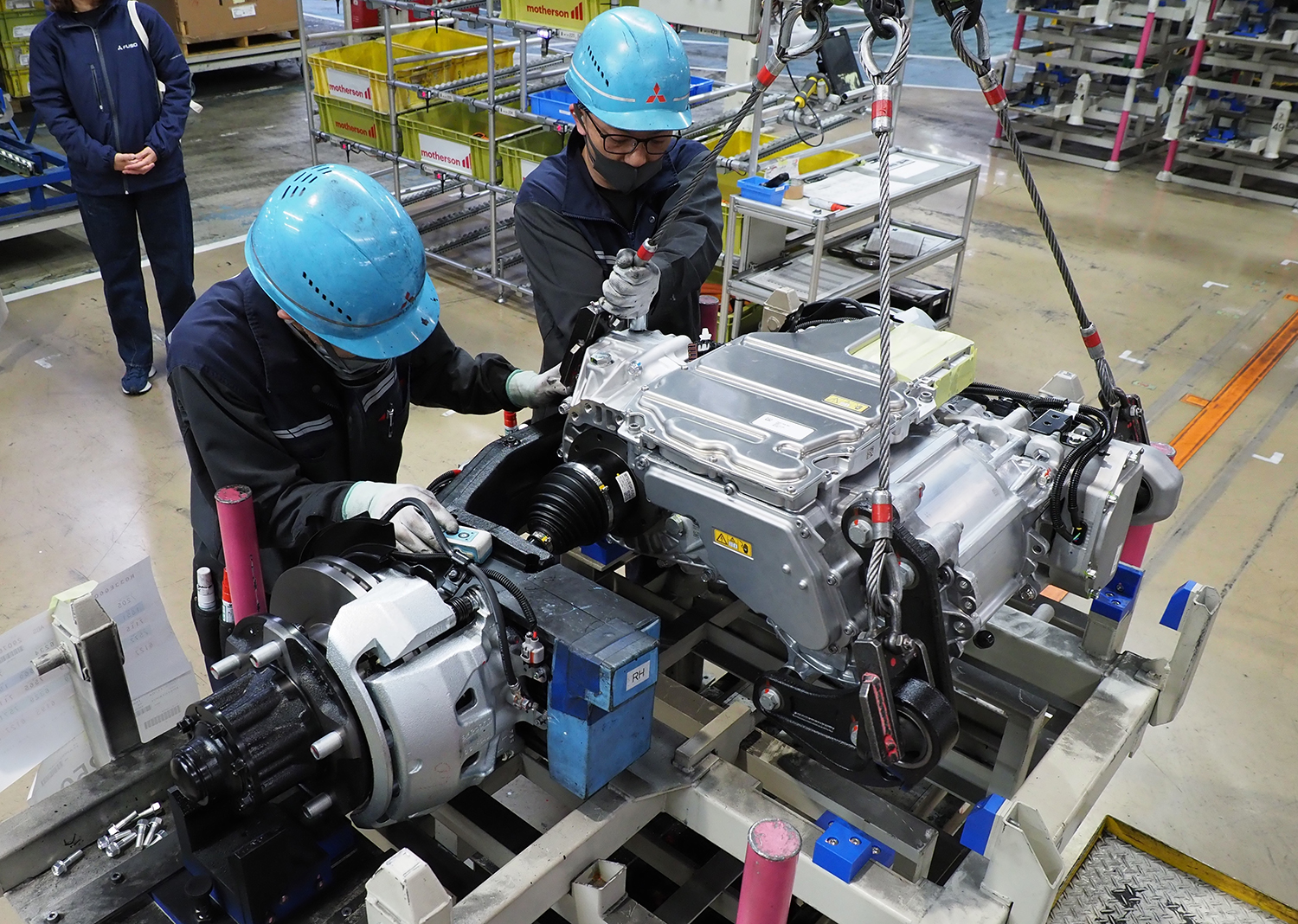 三菱ふそうがeキャンターの混流生産設備とバッテリー再利用戦略を公開 〜 画像19