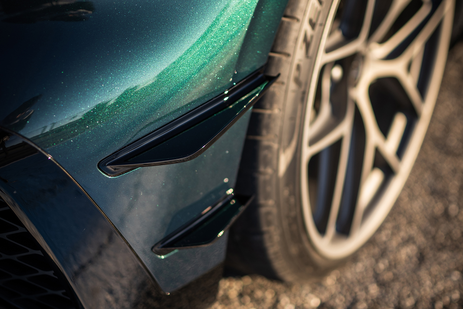 ジェネシスが「G90 ウィングバックコンセプト」を公開 〜 画像4