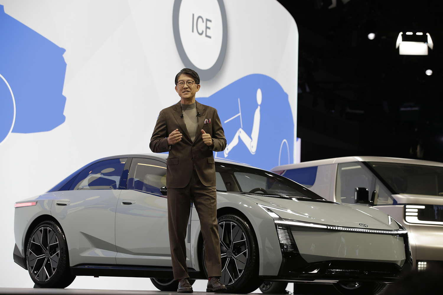 トヨタ・カローラ コンセプトの攻めっぷりにミスターカローラもご満悦