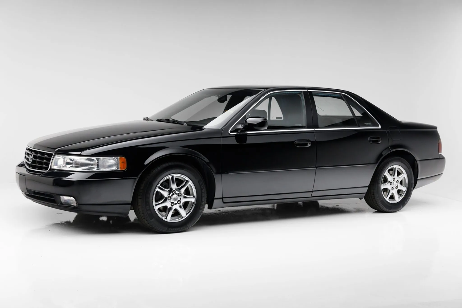 日本の高級車に真っ向勝負を挑んだ異端児「キャデラック・セビル」 〜 画像9